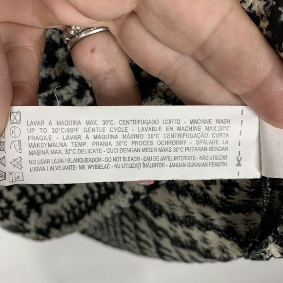 2/$30 ZARA Houndstooth Glen Plaid Shift Dress with Frilled Sleeve Ecru S#5327 - Picture 15 of 16